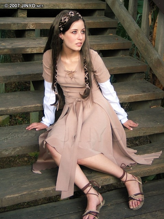 Illustration for article titled Elegant Star Wars Cosplay, For a More Civilized Age
